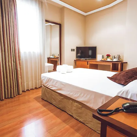 Otel Bardo Recoletos Coco 4*