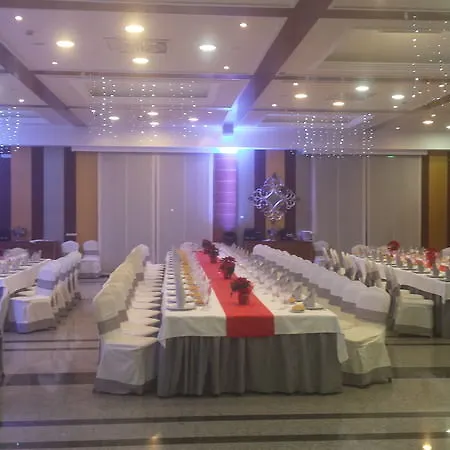 Otel Bardo Recoletos Coco 4*
