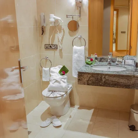 Otel Bardo Recoletos Coco 4*